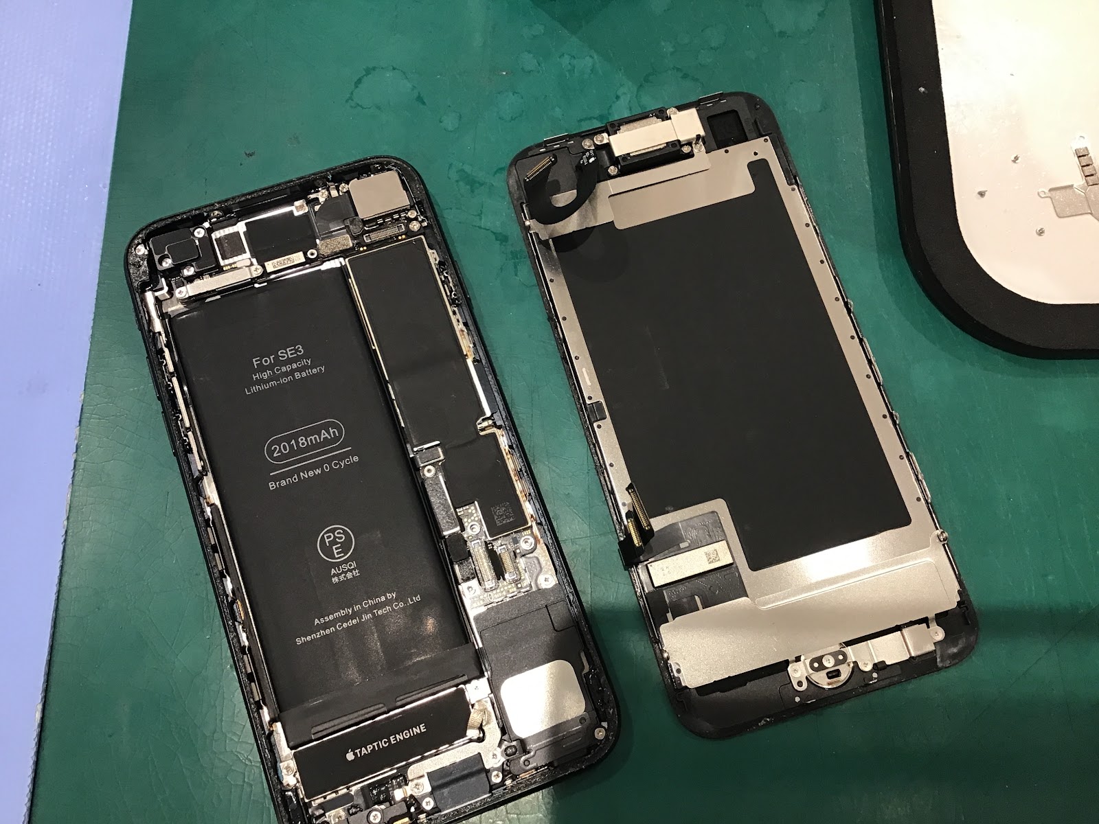 電池の持ちが悪くなってしまったiPhoneSE(第3世代)の修理をお受けいたしました。スマホ修理工房丸井錦糸町店です！